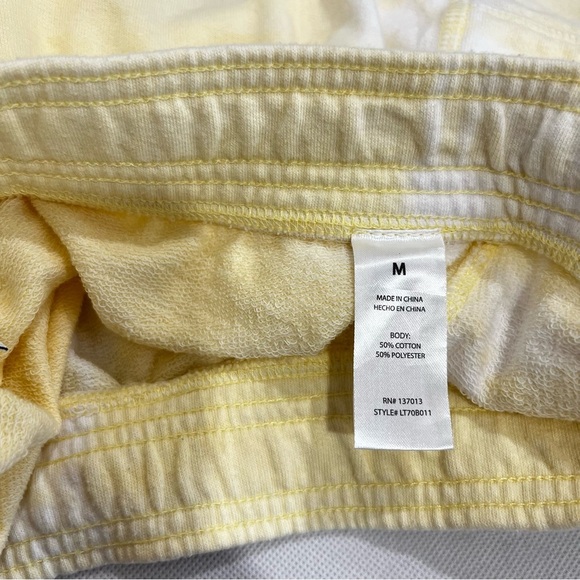 Wildfox Lemon Meringue Tie-Dye Broken Dreams Shorts Size Medium Side Pockets - Picture 5 of 6
